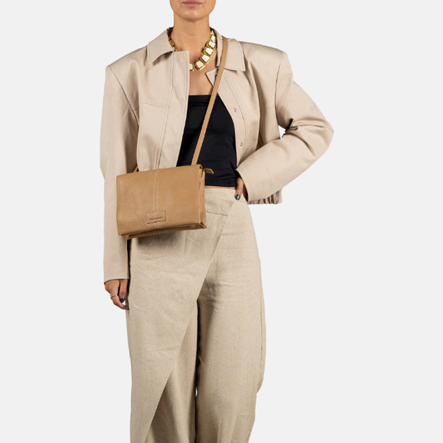 Burkely Soft Skylar Double Pocket Flap