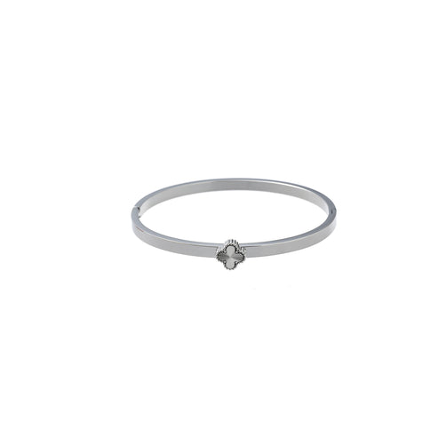 Day & Eve by Go Dutch Label Clover Bangle