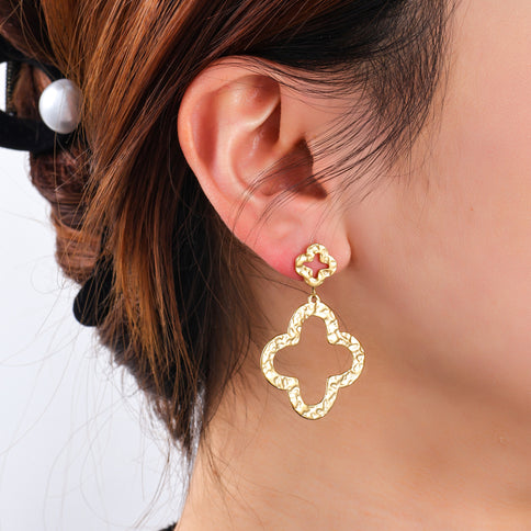 Day & Eve by Go Dutch Label Double Clover Dangle