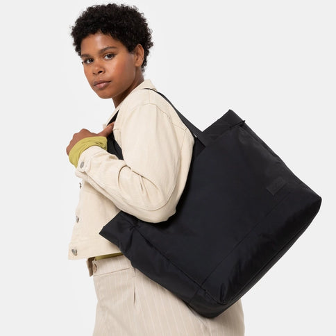 Eastpak Laptoptas Cnnct F Satch Black 16 Inch