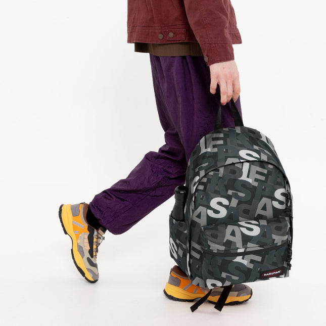 Eastpak Office Zippl'r met Laptopvak Letter Core