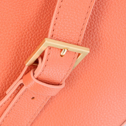 LouLou Essentiels Halfmoon Schoudertas Louise