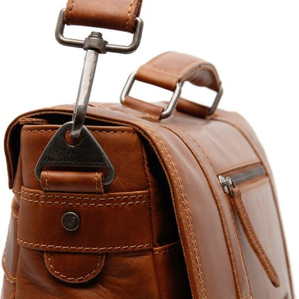 The Chesterfield Brand Imperia Laptoptas Waxed Pull Up  15.6 Inch