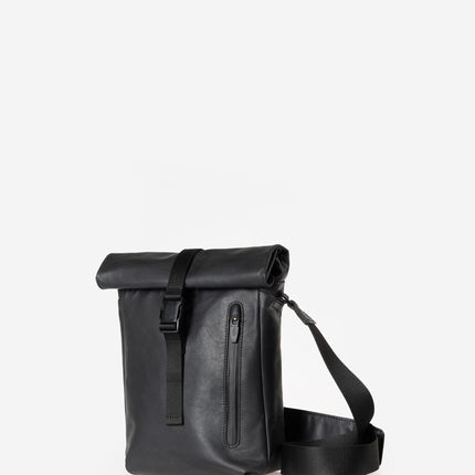 Aunts & Uncles Kuji RE Rolltop чанта за рамо