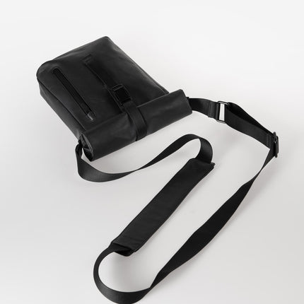 Aunts & Uncles Kuji RE Rolltop чанта за рамо