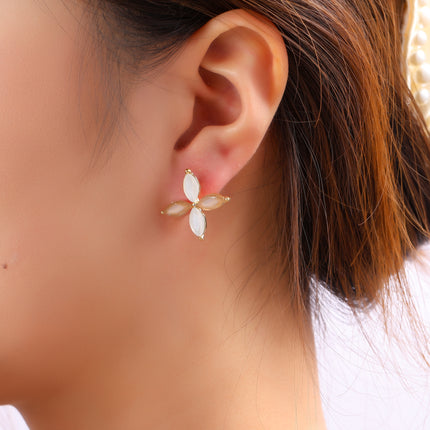 Day & Eve Fine Flower Stud