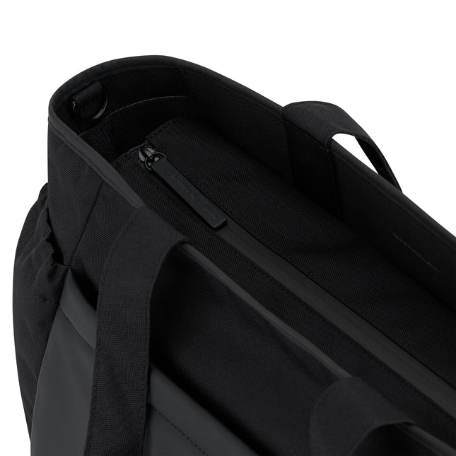 Kapten & Son Hellvi Shopper All Black 14 Inch