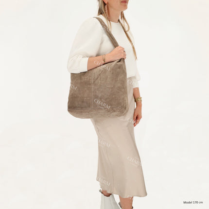 Charm London Elisa Schoudertas