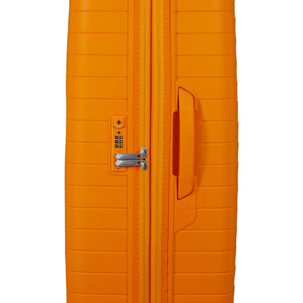 American Tourister FastForward Spinner 78 z możliwością poszerzenia