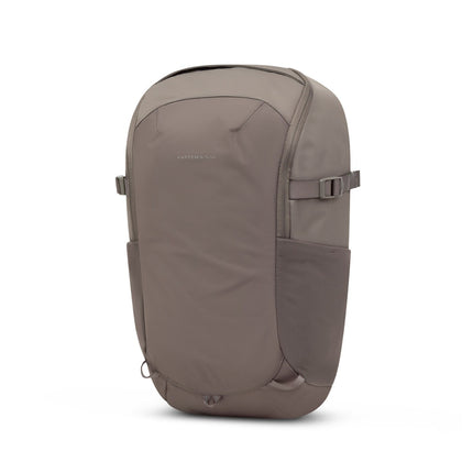 Kapten & Son Åre Daypack Lite batoh na 15 palců Taupe