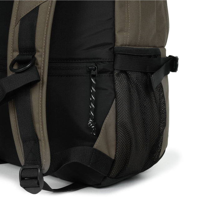 Eastpak Getter Pro CS Laptopvak 16 Inch - Forest